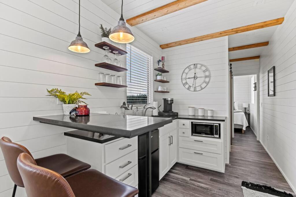 New! The Texas Longhorn-Luxury Container Home Fredericksburg Eksteriør billede